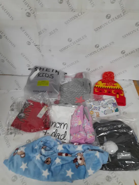 BOX OF ASSORTED CHILDRENS CLOTHING VARYING IN SIZE/COLOUR/STYLE TO INCLUDE:  TOPS, DRESSES, JUMPERS