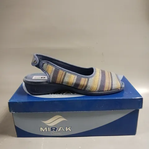 BOXED PAIR OF MIRAK CLASSIC OPEN TOE SLIP ON SANDLES IN BLUE - SIZE 5