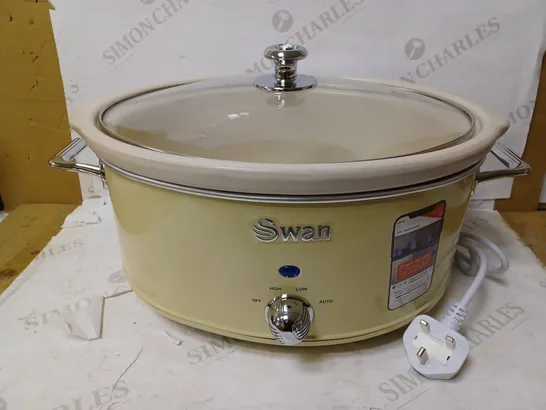 SWAN RETRO SLOW COOKER 6.5L