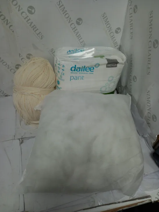 APPROXIMATELY 10 ASSORTED HOUSEHOLD ITEMS TO INCLUDE BALL OF WOOL, PILLOWS, DAILEE PREMIUM PANT, ETC