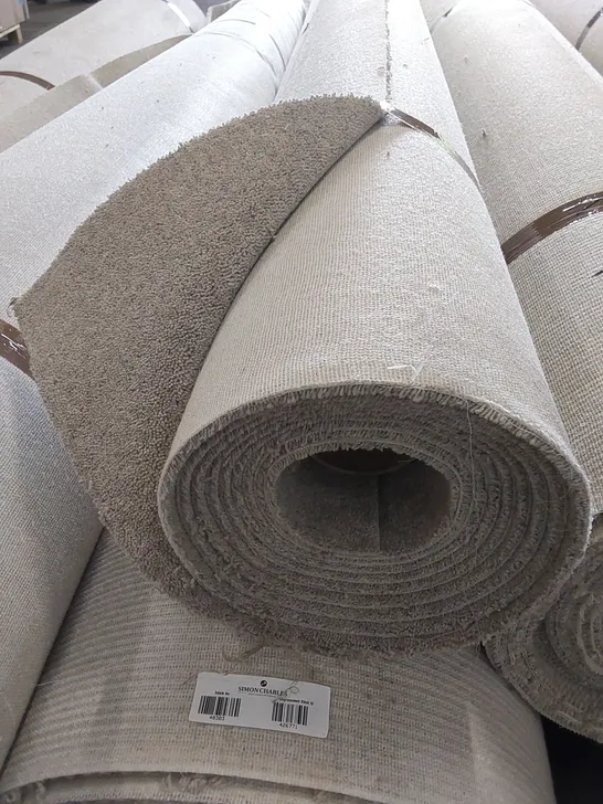 ROLL OF QUALITY LINGDALE AYSGARTH CARPET // SIZE: APPROX 5 X 6.23m