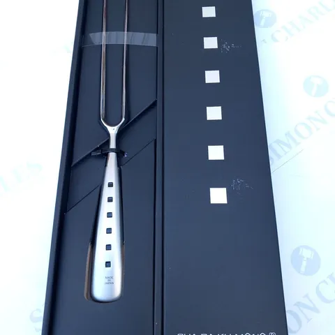 BRAND NEW BOXED SHA RA KU MONO MOLYBDENUM VANADIUM STEEL FJ-17 17CM CARVING FORK