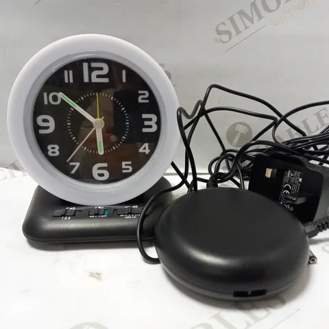 GEEMARC DEAF ALARM CLOCK WITH 80DB LOUD ALARM