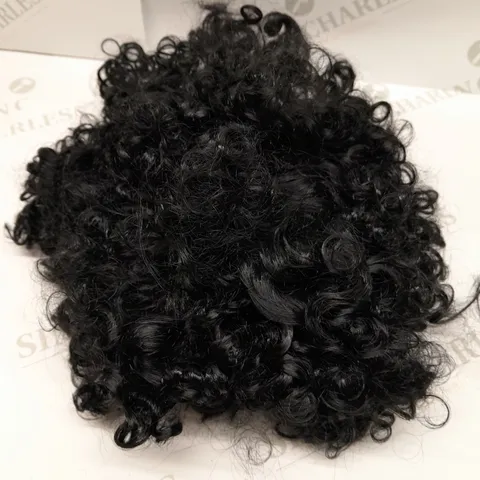 APPROXIMATELY 8 BRAND NEW 21 FASHION WOMENS WIGS 