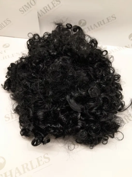 APPROXIMATELY 8 BRAND NEW 21 FASHION WOMENS WIGS 