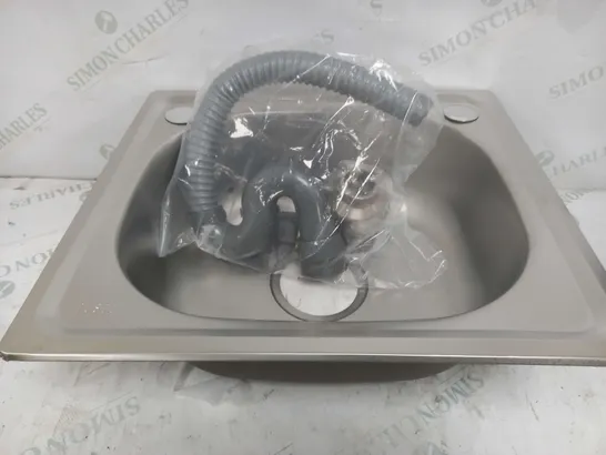 DUS304 SINK WITH PIPING