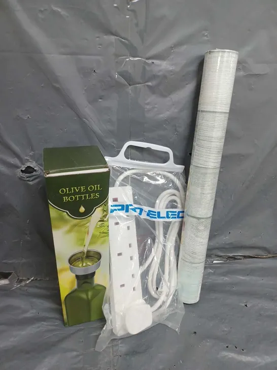 APROXIMATELY 20 ASSORTED HOUSEHOLD ITEMS TO INCLUDE WALLPAPER, OLIVE OIL BOTTLES, EXTENSION LEAD, ETC