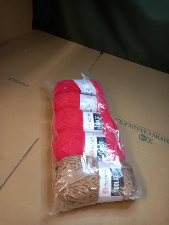 LOT OF 5 ROLLS OF WOOL