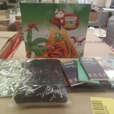 PALLET OF ASSORTED ITEMS INCLUDING PHONE CASES, JIGSAW, DINOSAUR ADVENT CALENDERS, IPAD CASE