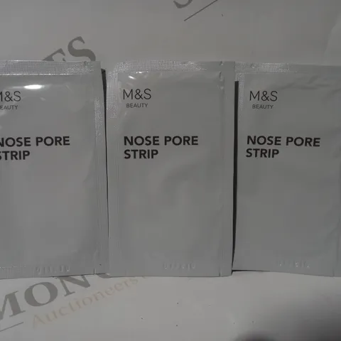 BOX OF APPROX. 400 M&S NOSE PORE STRIPS 