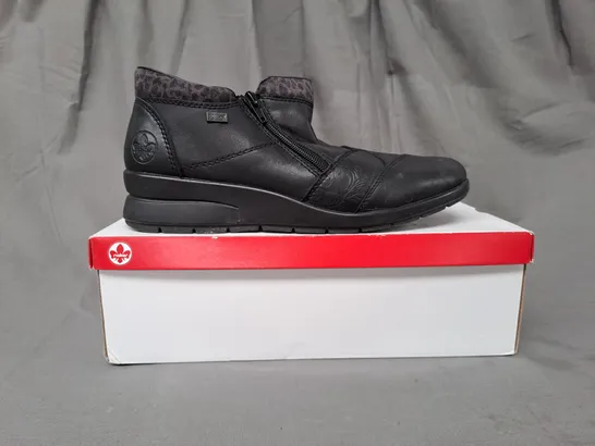 BOXED PAIR OF RIEKER SHOES IN BLACK UK SIZE 8