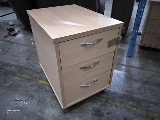 LIGHT WOOD 3 DRAWER OFFICE DRAWERS