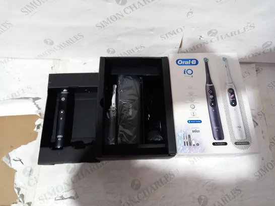 ORAL-B IO8 - ELECTRIC TOOTHBRUSH SET