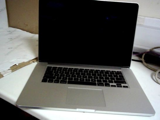 APPLE MACBOOK PRO RETINA 15" A1398 I7-3615QM 2.30GHZ