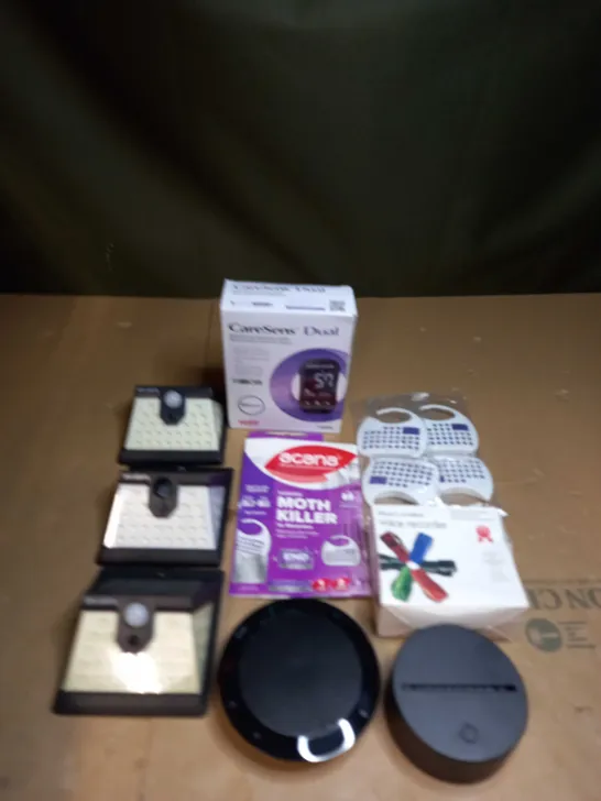 BOX OF ASSORTED ITEMS TO INCLUDE LED WALL LIGHTS, VOICE RECORDER AND MOTH KILLER