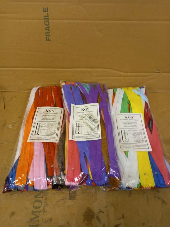 LOT OF 3 BAGS OF KGS ALL PURPOSE MULTI COLOURED NYLON ZIPPERS 
