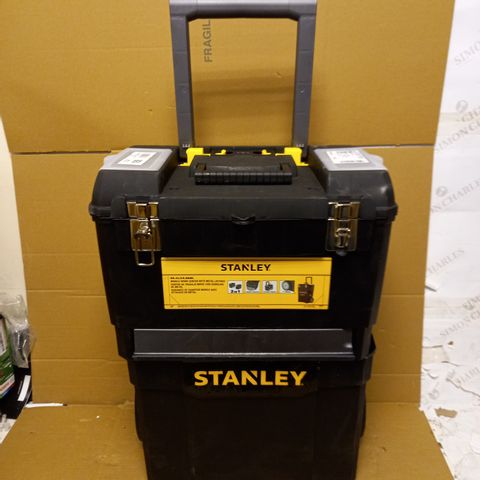 STANLEY MOBILE WORK CENTER WITH METAL LATCHES