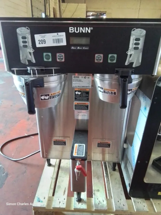 BUNN DUAL FILTROSHUTTLE COMMERCIAL DIGITAL COFFEE BREWER COMBI WITH HOT WATER 