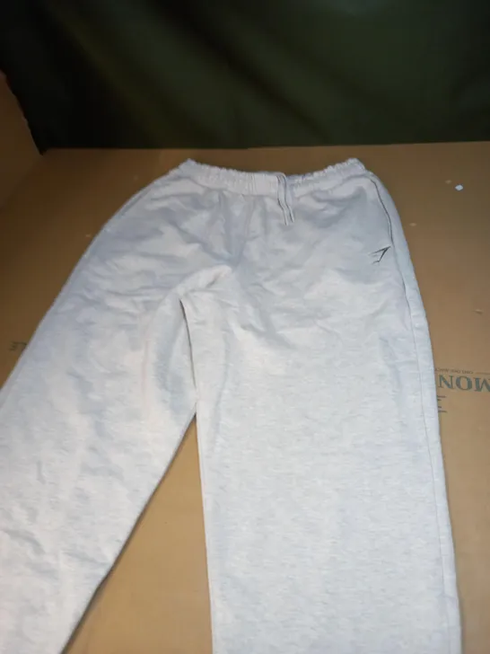 GYMSHARK SWEATPANTS SIZE UNSPECIFIED