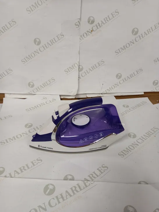 RUSSELL HOBBS FREEDOM CORDLESS 2400W IRON