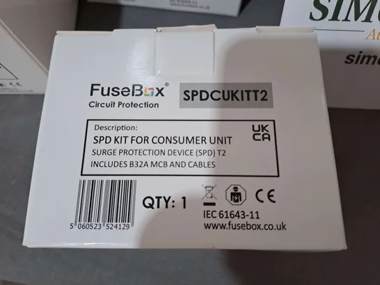 FUSEBOX F2030M 100A MAIN SWITCH 30WAY BOX WITH 4 SPDCUKITT2 SPD KITS