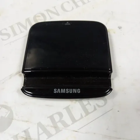 SAMSUNG GALAXY NEXUS HOLDER AND BATTERY CHARGER