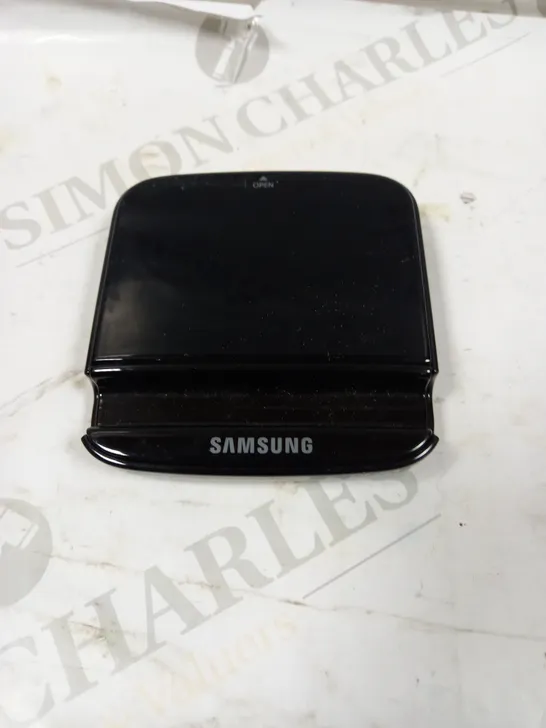 SAMSUNG GALAXY NEXUS HOLDER AND BATTERY CHARGER