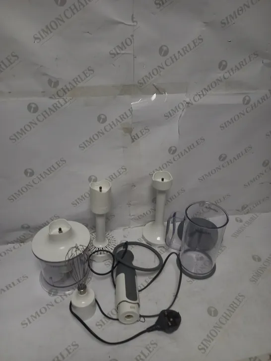 KENWOOD HANDBLENDER TRI BLADE SYSTEM HAND BLENDER