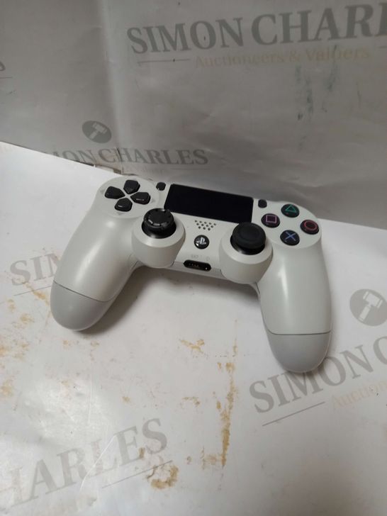 SONY PS4 DUALSHOCK 4 CONTROLLER - WHITE