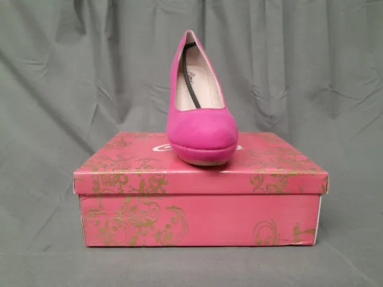 BOXED PAIR OF CLARA'S CLOSED TOE HIGH HEEL SHOES IN FUCHSIA 38