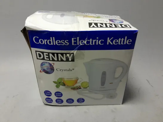 BOXED DENNY CORDLESS ELECTRIC KETTLE IN WHITE