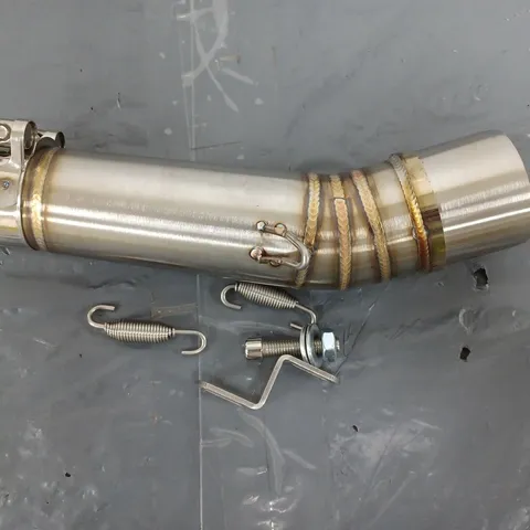 CUSTOM EXHAUST 