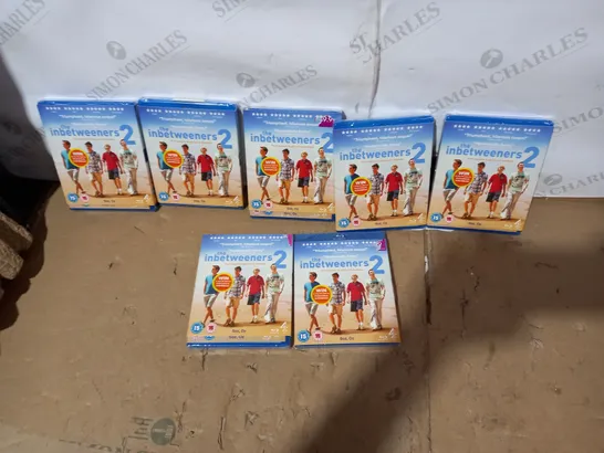 LOT OF APPROXIMATELY 7 THE INBETWEENERS 2 BLU-RAY DISCS