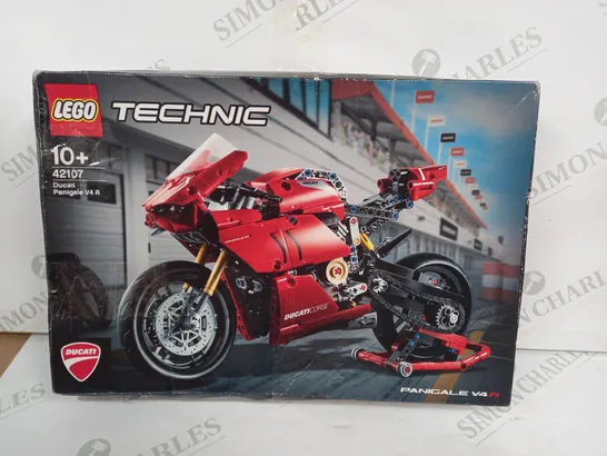 LEGO TECHNIC 42107 - DUCATI PANIGALE V4 R