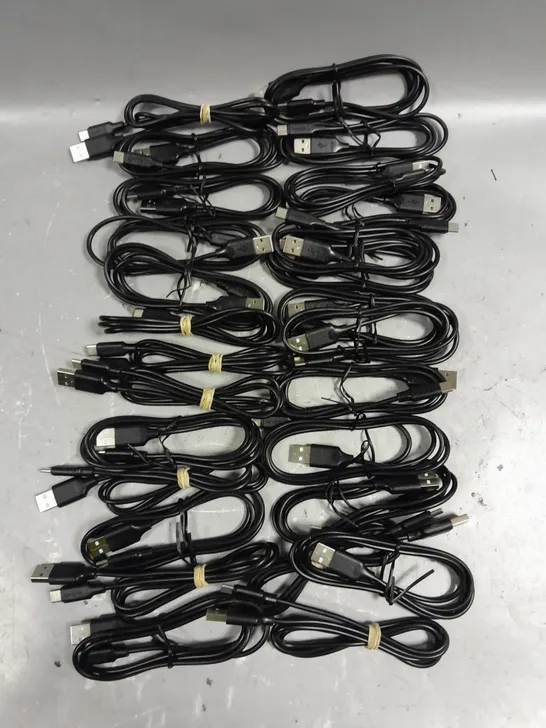 APPROXIMATELY 25 KENABLE USB A - USB C DATA CABLES 