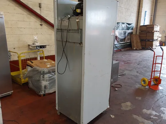 GENFROST GEN600H 595 LITRE UPRIGHT COMMERCIAL STORAGE FRIDGE