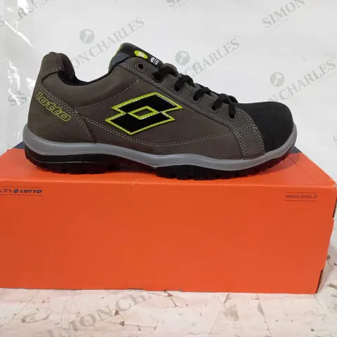 BOXED PAIR OF WORKS LOTTO SHOES IN ASPHALT COLOUR UK SIZE 8