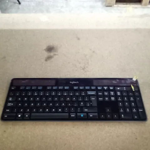 BOXED LOGITECH K750 SOLAR POWERED WIRELESS KEYBOARD