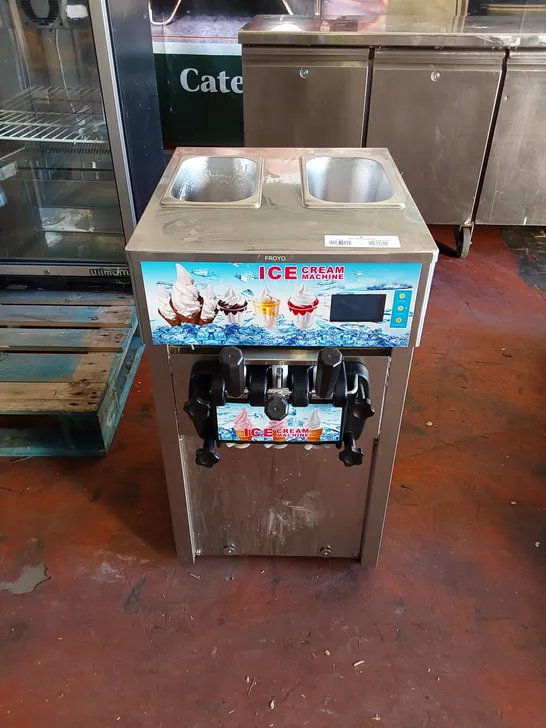 COMMERCIAL ZM-168 3-FLAVORS ICE CREAM MACHINE