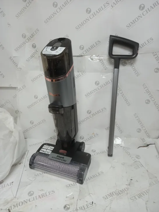 SHARK HYDROVAC HARD FLOOR WET & DRY CORDLESS CLEANER WD210UK