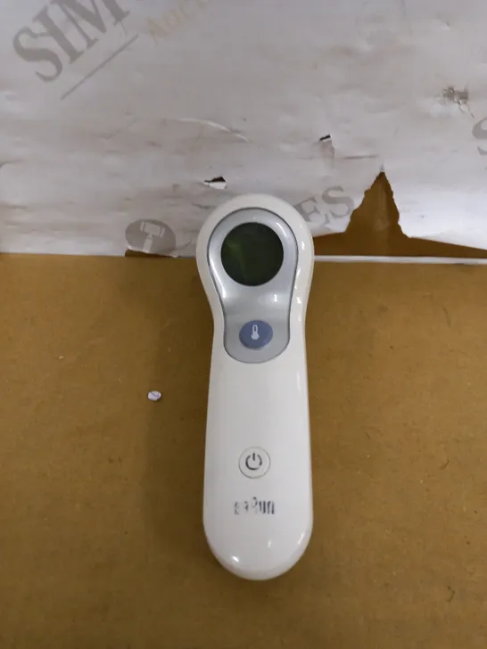 BRAUN NO TOUCH + FOREHEAD THERMOMETER