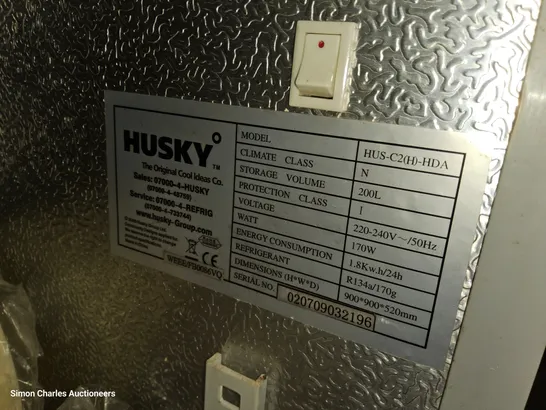 HUSKEY DOUBLE DOOR UNDER COUNTER BOTTLE DISPLAY FRIDGE