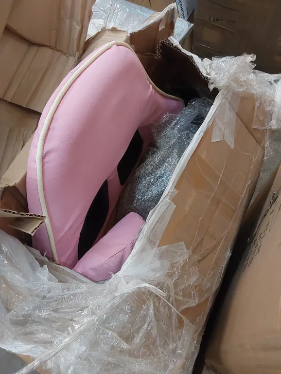 BOXED PINK GAMING CHAIR (1 BOX)