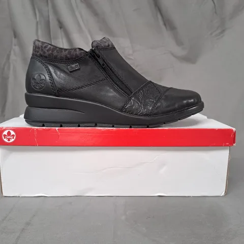 BOXED PAIR OF RIEKER SHOES IN BLACK UK SIZE 6.5