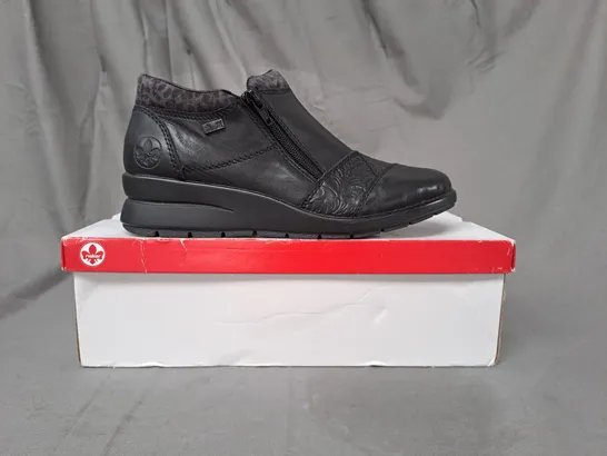 BOXED PAIR OF RIEKER SHOES IN BLACK UK SIZE 6.5