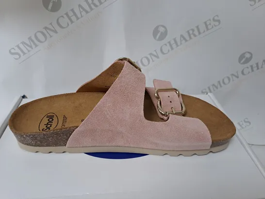 BOXED SCHOLL SANDLES IN PINK SIZE 6