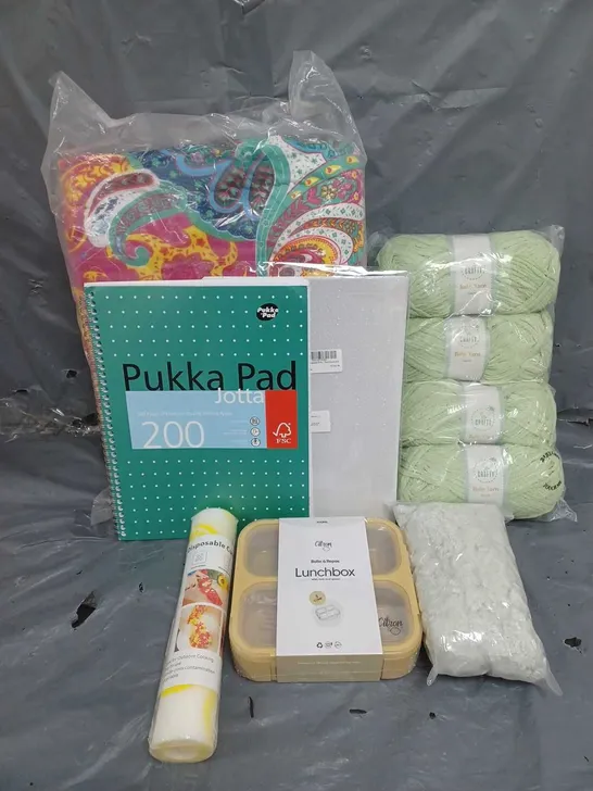 BOX OF APPROXIMATELY 10 ASSORTED ITEMS TO INCLUDE - SO CRAFT BABY YARN IN GREEN - PUKKA NOTEPAD - CITRON LUNCHBOX - ETC