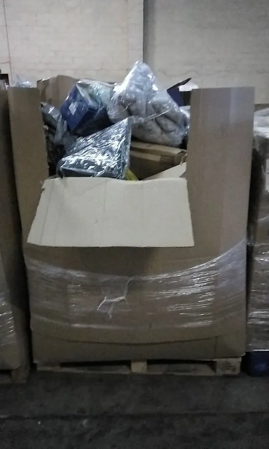 PALLET OF ASSORTED HOUSEHOLD GOODS TO INCLUDE CERVICAL PILLOW, ADJUSTABLE LOFT PILLOW, AND SOTOR SUPPORT ETC.