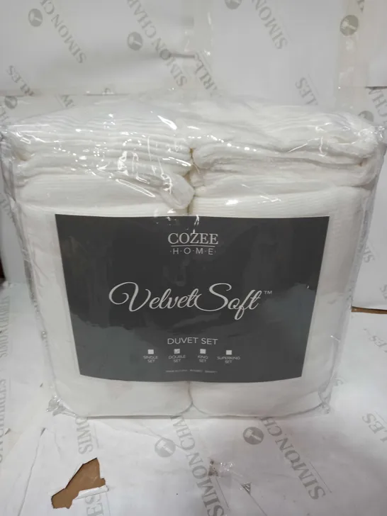 COZEE HOME STRIPED EMBOSSED VELVETSOFT 6 PIECE DUVET SET