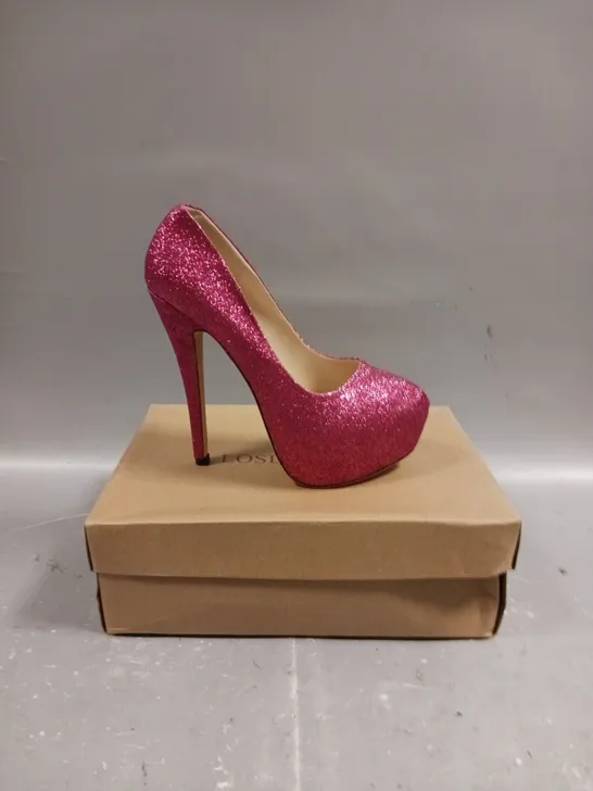 BOXED PAIR OF LOSLANDIFEN PINK GLITTER HIGH HEEL SHOES - SIZE 3.5